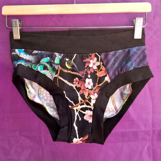 Scrappy Briefs - Medium