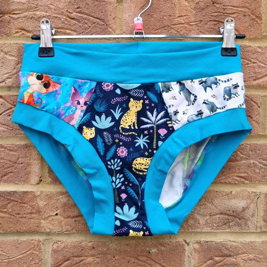 Scrappy Briefs - Medium