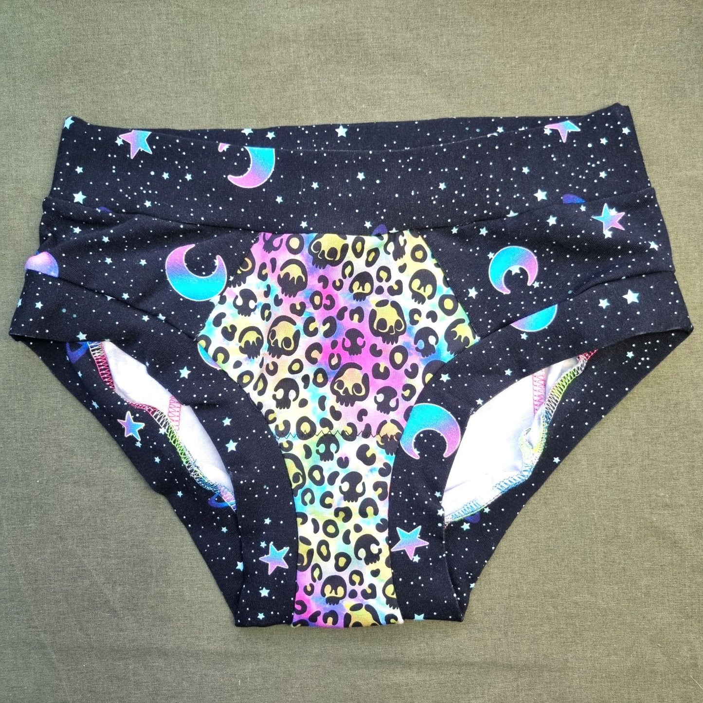 Scrappy Briefs - Small