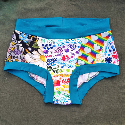 Scrappy Shorts - Medium