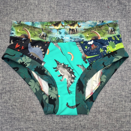 Scrappy Briefs - Medium