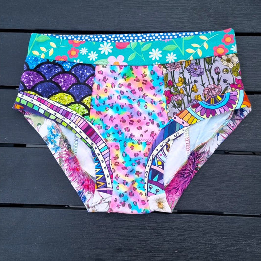 Scrappy Briefs - Large