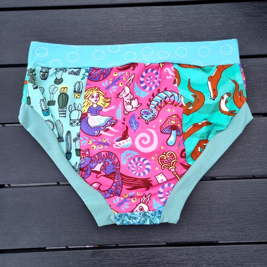 Scrappy Briefs - Large