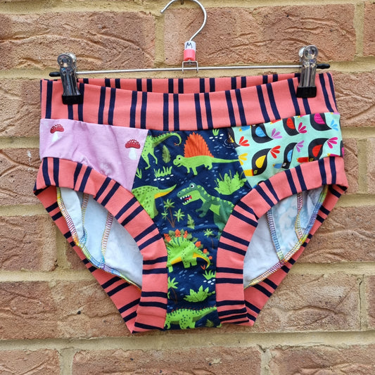 Scrappy Briefs - Medium