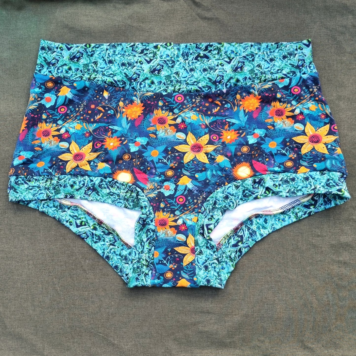 Shorts - Blue & Orange Flowers
