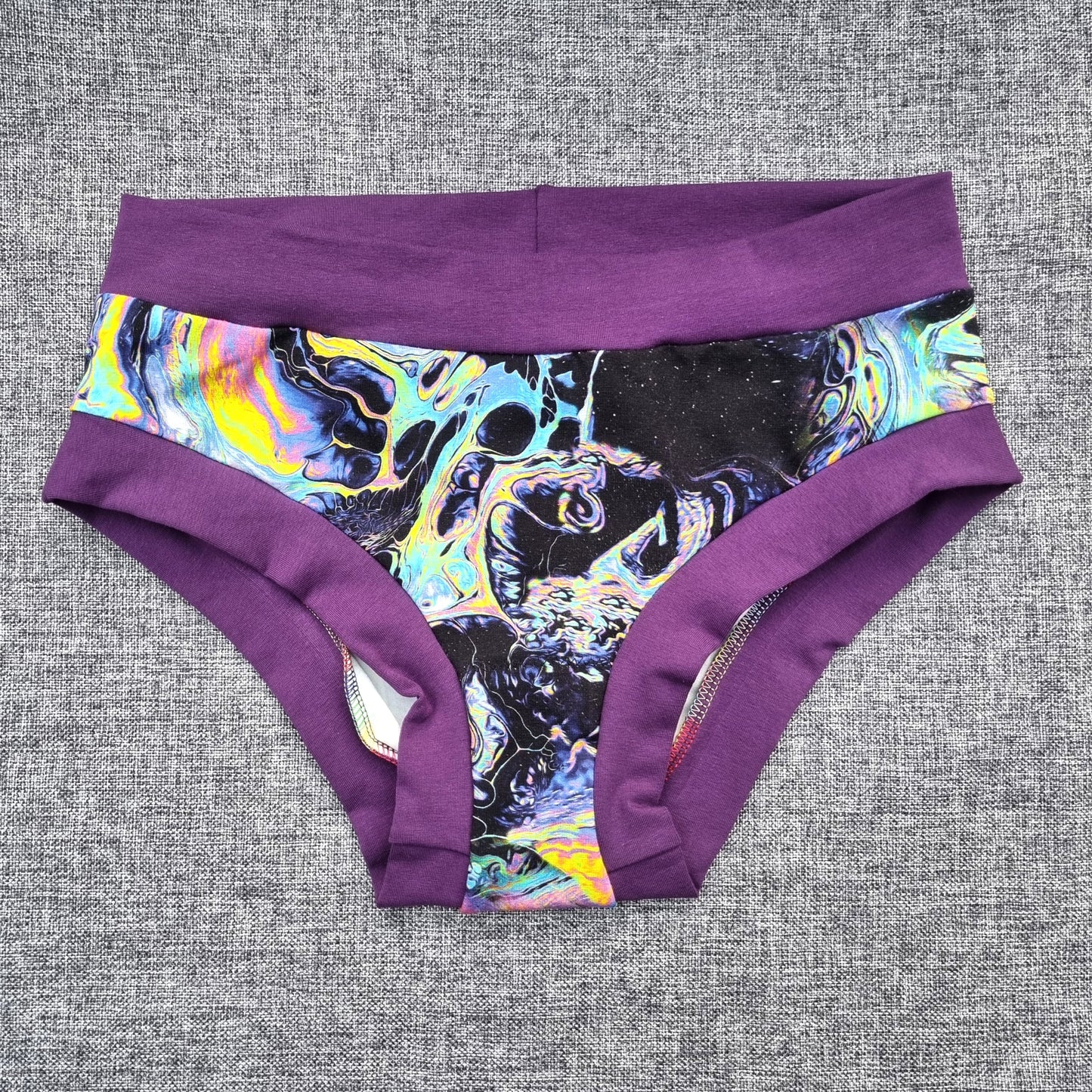 Briefs - Oil Slick