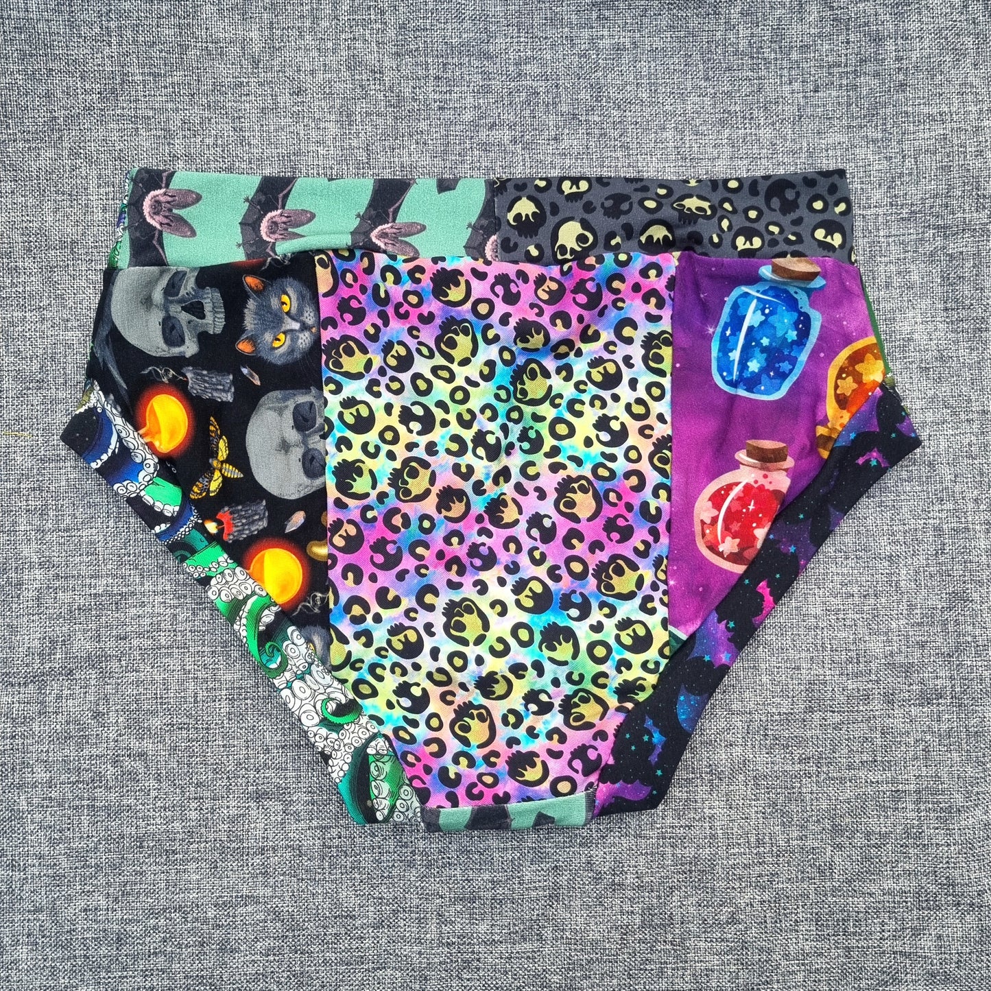 Scrappy Briefs - Medium