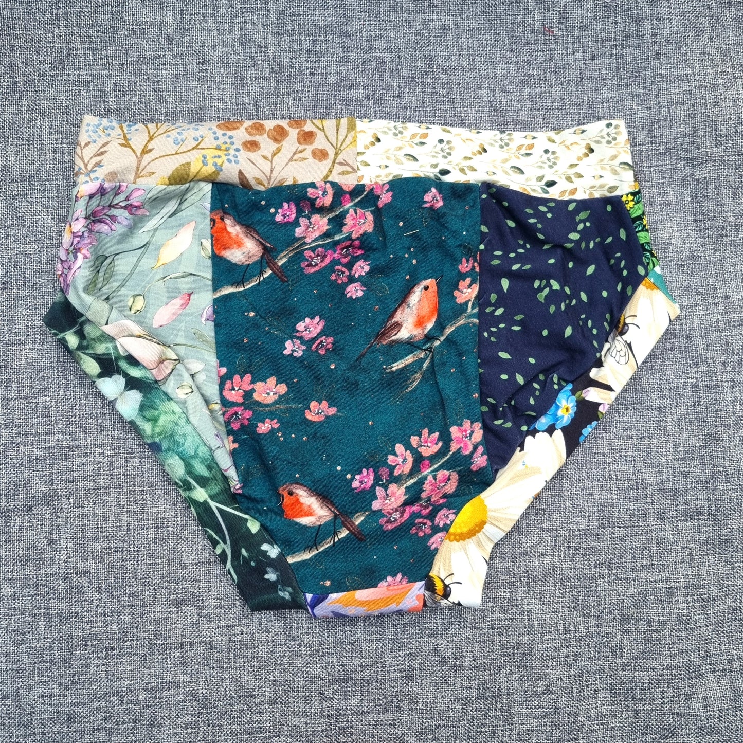 Scrappy Briefs - Medium