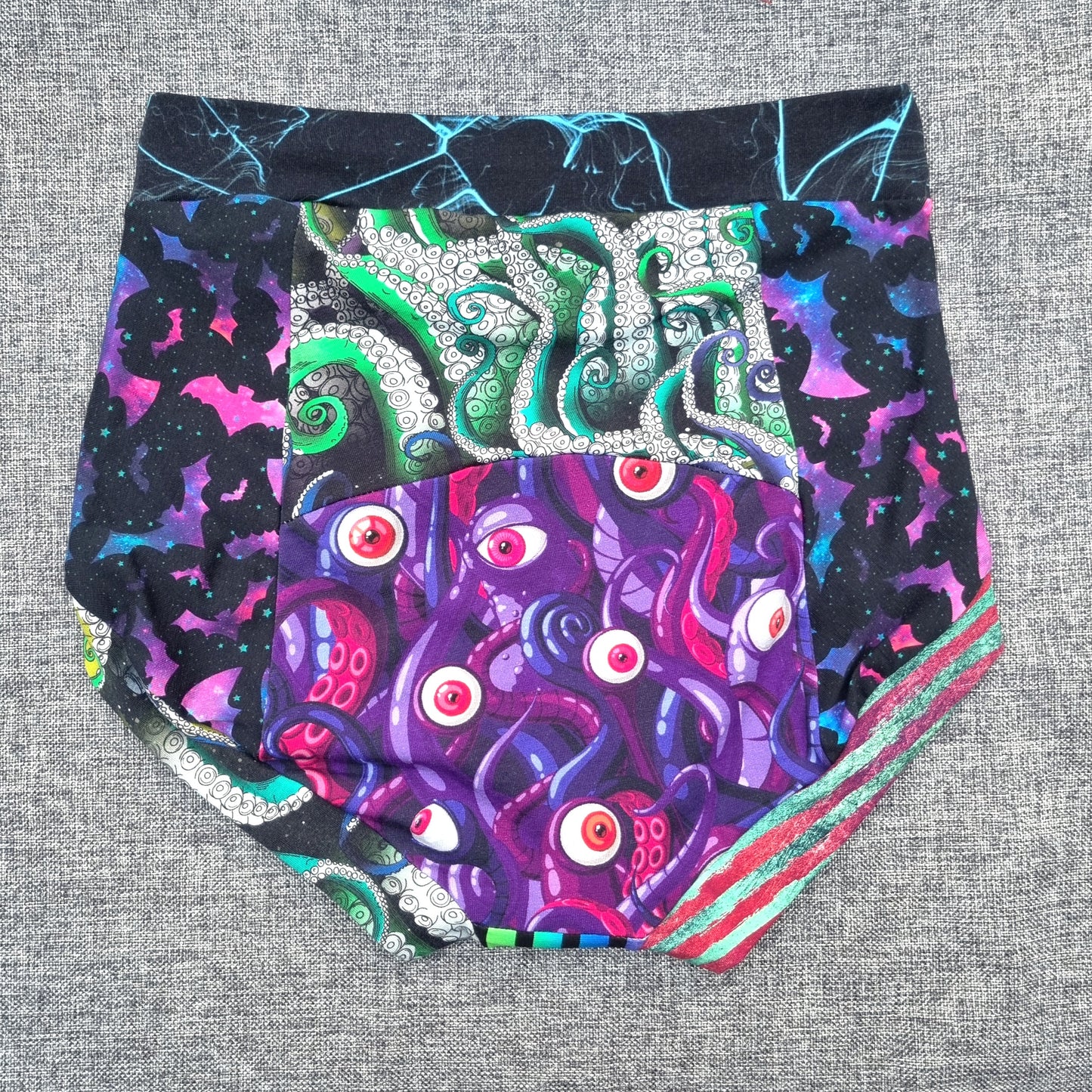 Scrappy Big Pants - M