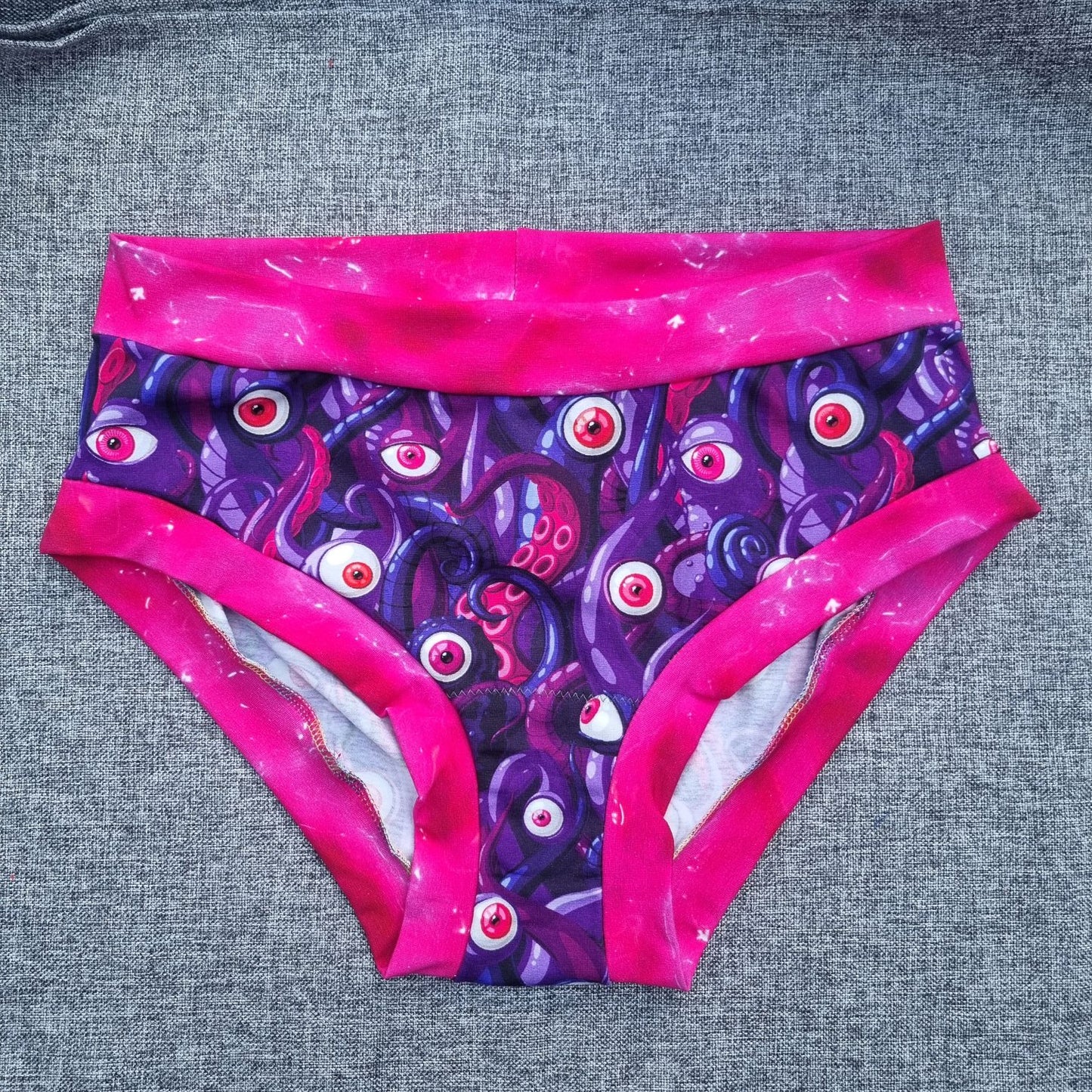 Briefs - Eyeballs