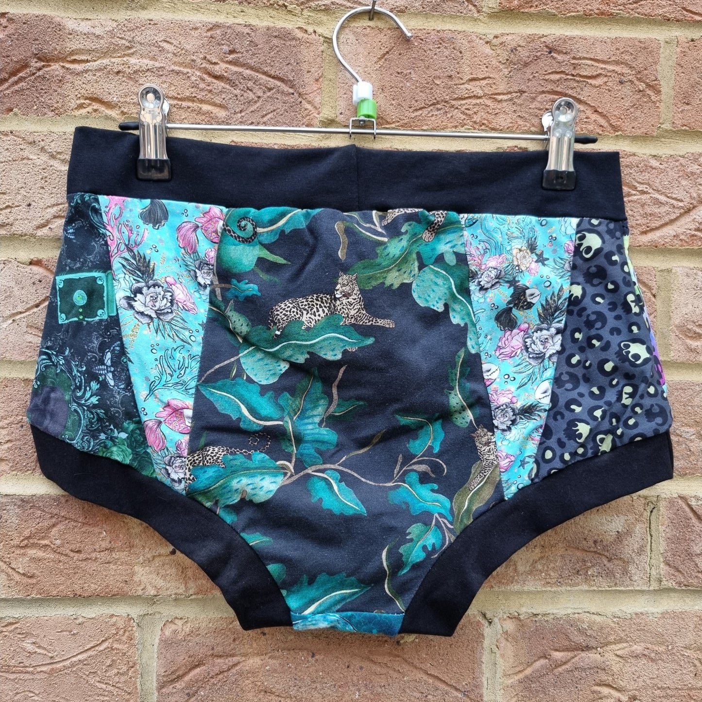 Scrappy Shorts - Large