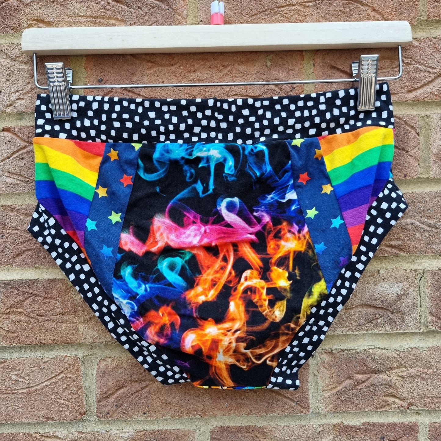 Scrappy Briefs - Medium